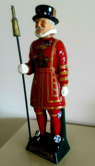 VTG The Beefeater Yeoman Figurine Decanter by Carlton Ware Handpainted Ceramic 7