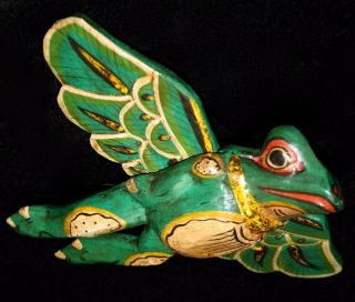 Flying Frog Mobile Winged Toad Hand Carved Wood Balinese Folk Art Green 8 "