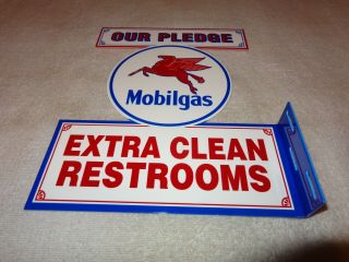 Vintage Mobil Mobilgas Pegasus Restrooms 11 3/4 " Metal Gas Oil Flange Sign