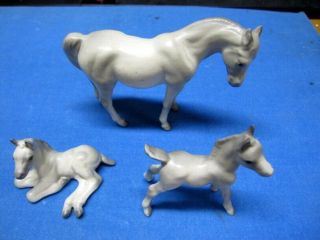 3 Hagen Renaker Horse Miniature Arabian,  2 Foals,  Tail Pointing Up,  White Matte