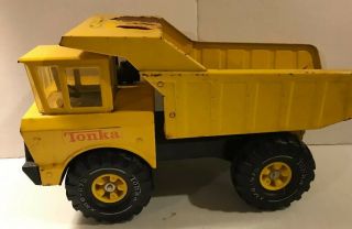 Vtg Metal Tonka Yellow Dump Truck 18” Xmb - 975 Tires