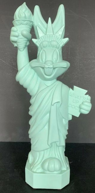 Warner Brothers Store Bugs Bunny Statue Of Liberty Coin Bank Plastic Large 16 "