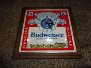Vintage Rare Budweiser Lighted Clock Beer Sign With Clydesdales