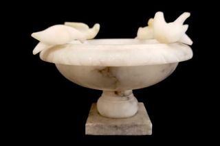 Vintage Hand Carved Alabaster Bird Bath Figurine With 4 Doves Italy
