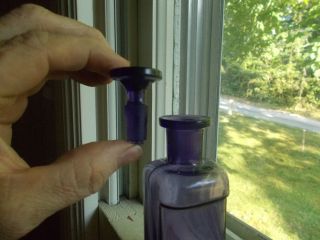 1880s AMETHYST APOTHECARY DRUGSTORE MEDICINE BOTTLE WITH STOPPER 4 5/8 