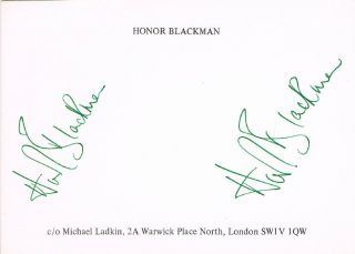 Honor Blackman 1925 - Autograph Signed 4 " X6 " Card Signed Twice James Bond
