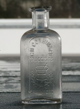 Antique G.  H.  Corwin & Co.  Druggists - Greenport,  L.  I.  Medicine/ Pharmacy Bottle