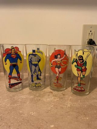4 1976 Pepsi Series Glasses Superman/wonder Woman/batman/robin - Dc Comics