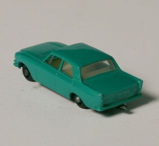 Vintage 1960 ' s MATCHBOX - 33 FORD ZEPHYR III Car with Box - by Lesney 6
