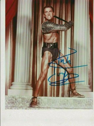 Kirk Douglas Autographed 8 " X 10 " Photo As Spartacus - Eac Gallery