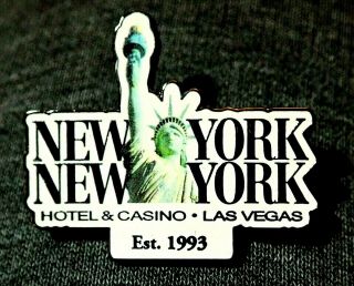 Rare Vintage Lapel Pin York York Hotel & Casino Las Vegas Media.