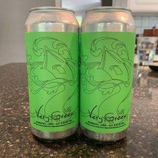 Tree House Brewing - Very Green - 2 “collectible” Cans 6/4/19