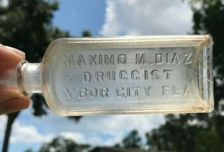 Unusual Neck Ybor City,  Florida Fla Maximo Diaz Druggist Medicine Bottle Poison