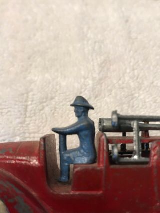 VINTAGE 1940 ' S TOOTSIETOY FIRE TRUCK WITH DRIVER AND 3 LADDERs 3