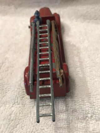 VINTAGE 1940 ' S TOOTSIETOY FIRE TRUCK WITH DRIVER AND 3 LADDERs 4