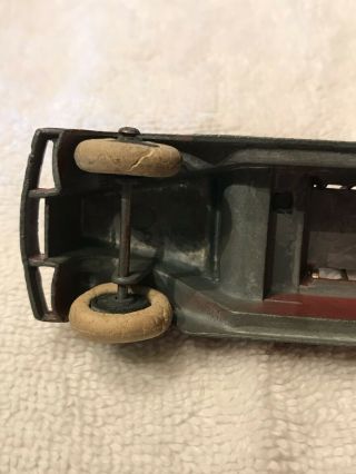 VINTAGE 1940 ' S TOOTSIETOY FIRE TRUCK WITH DRIVER AND 3 LADDERs 7