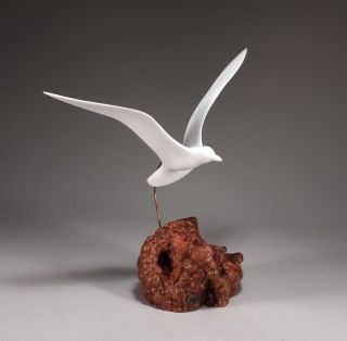 Seagull Direct John Perry 15in Wingspan Wings Up Version Burl Base Sculpture