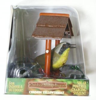 TAKARA Outdoor Breezy Singers COMMON YELLOWTHROAT Motion - Activated Solar Powered 3