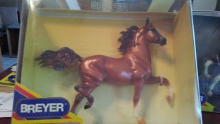 Breyer Collectible Horse " Atlantis Bey V " 702901