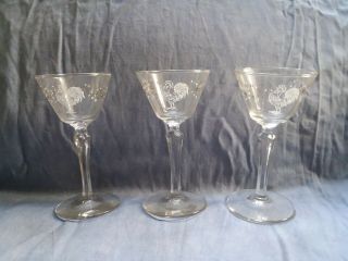 Five Cocktail Glasses Rooster Design Vintage Bar Gold Gilt 2 Oz Sherry Glasses