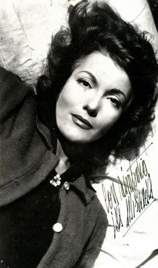 Legendary Italian Actress Isa Miranda,  Rare Signed Vintage Studio Photo.