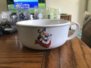 Kelloggs Tony The Tiger Cereal Bowl With Handle 3d Graphics White 1999 Ceramic