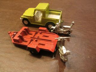VINTAGE 1969 TOOTSIETOY DIECAST JEEP and TWO MOTORCYCLES ON TRAILER TOY 8