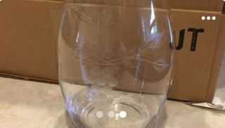 Etched Wine Decanter With 6 Glasses With Colored Stems