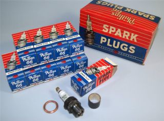 Set Of 10 Vintage Phillips 66 Spark Plugs Old Stock - Nos W/original Box