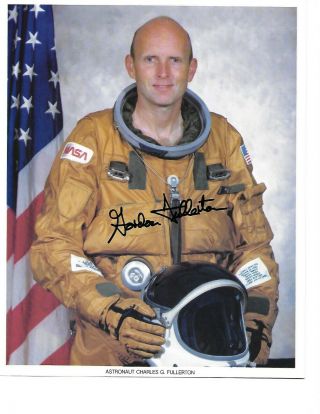 Colonel C.  Gordon Fullerton - Nasa Astronaut - Autographed 8x10 Nasa Photo