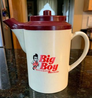 Big Boy Restaurant & Bakery Plastic Coffee/ Tea Pot By Service Ideas Inc.