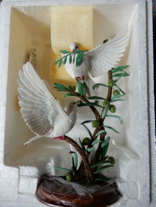 Vintage Rare Messengers Of Peace Doves By Bob Guge The Danbury Detailed