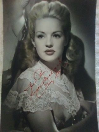 Betty Grable Vintage Autographed Photo From The 1940 