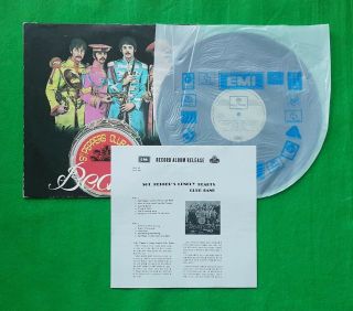 Beatles - Sgt.  Pepper ' s Lonely Hearts ' 77 korea vinyl lp Edited Cover Trax VG, 3