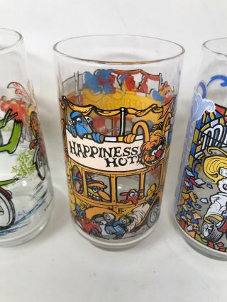 Vintage 1981 McDonald ' s The Great Muppet Caper Glasses COMPLETE SET OF 4 3