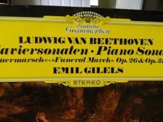 Beethoven Piano Sonatas Op 26 31 No1,  Emil GILELS,  DGG 2530654 LP,  12 