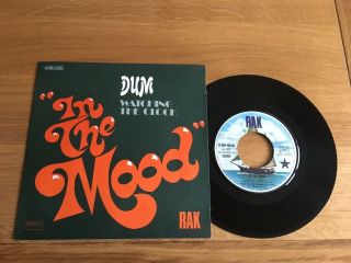 Dum - In The Mood.  7 " French Mud