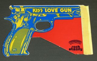 Kiss Love Gun Casablanca LP EX with gun,  orig.  inner sleeve,  Kiss Army flyer 5