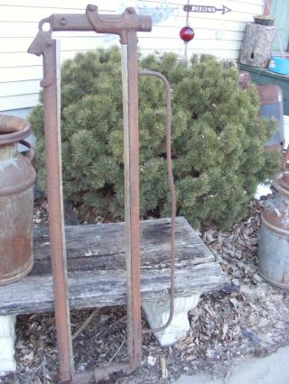 Antique HHF&CO.  1909 Dairy Cow Stanchion 2