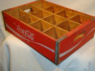 Vintage 1960 ' s - 1970 ' s Coca Cola / Coke Wood Qt Bottle Case / Crate Vivid Color 3