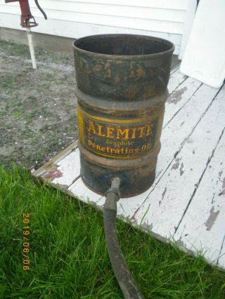 Vintage Alemite Graphite Penetrating Motor Oil Can 10 Gallon Shop Trash Old Deco