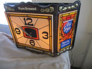 Vintage Heileman ' s Old Style Beer Lighted Bar Clock Sign PURE BREWED 1983 6