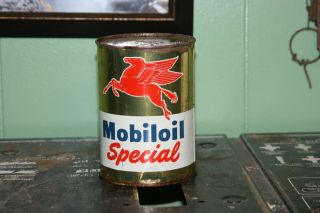 Vintage Full Quart Mobil Mobiloil Special Socony Motor Oil Can Metal.