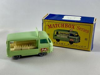 Matchbox Lesney 21 Milk Delivery Truck With Box