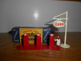 Vintage Matchbox Lesney Accessory Pack No 1 Esso Gas Pump Island Sign Boxed