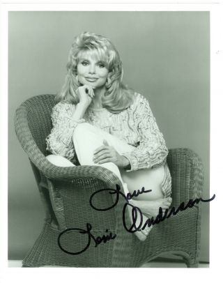 Loni Anderson Autographed Hand Signed 8 X 10 Black And White Photo