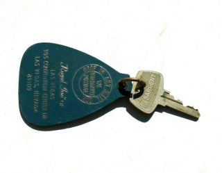 Rare Vtg Royal Inn Las Vegas Nevada Motel Hotel Room Key Keychain 601