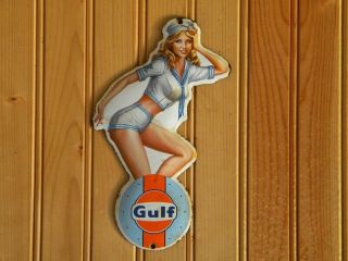 Gulf Le Mans Pin Up Girl Porcelain Sign 8“x 4 - 1/2“ Racing Team Oil Porsche Gas