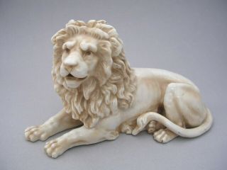 Rudolstadt - Germany - Porcelain Lion