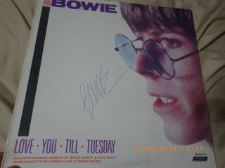 Signed David Bowie 1984 " Love You Till Tuesday " Vinyl Album With